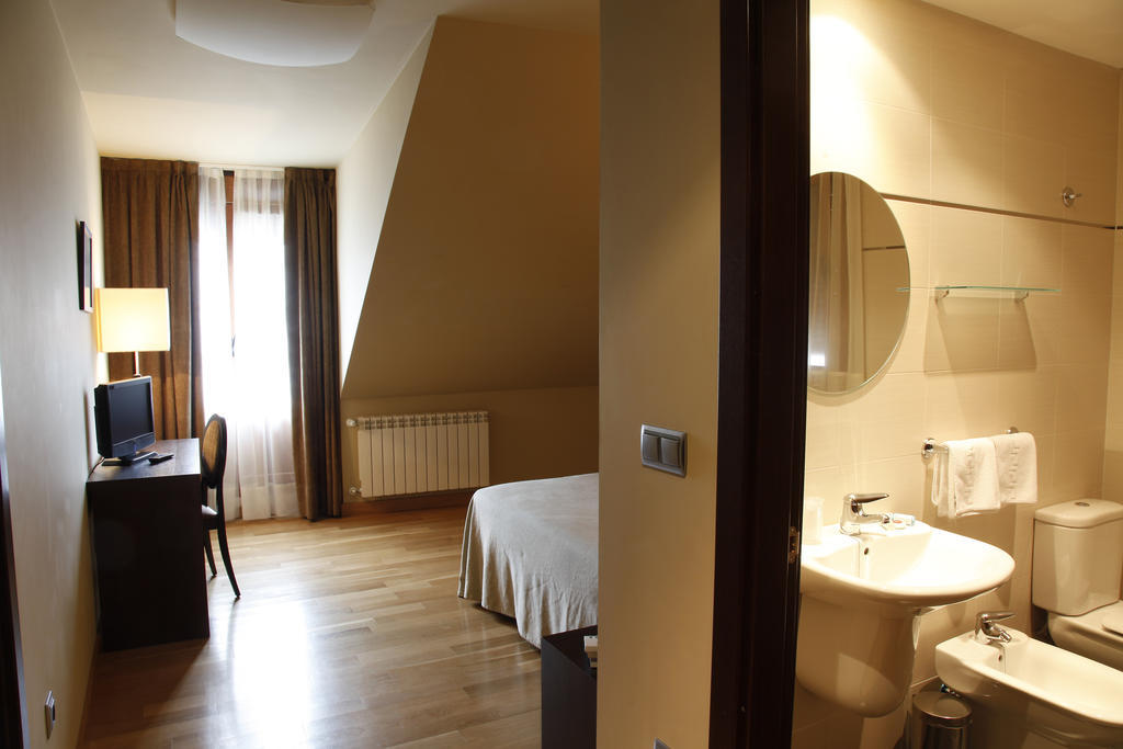 לוארקה Hotel Baltico חדר תמונה