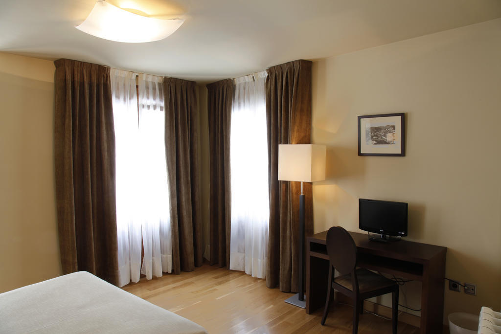 לוארקה Hotel Baltico חדר תמונה
